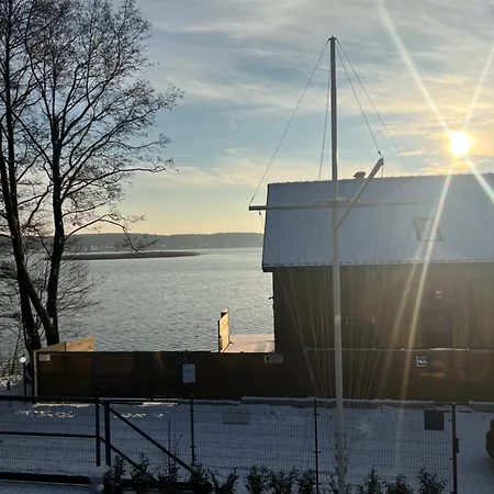 Vila Z Widokiem Na Jezioro