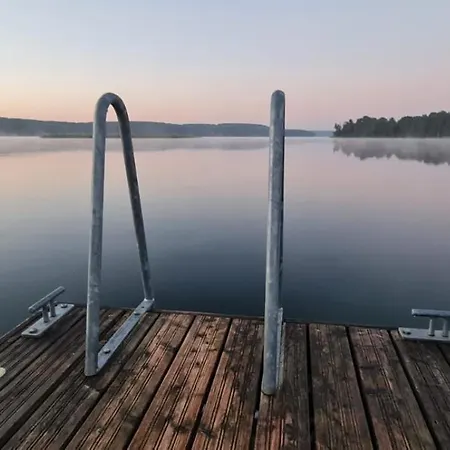 Vila Z Widokiem Na Jezioro