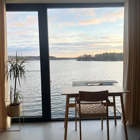 Vila Z Widokiem Na Jezioro Pluski